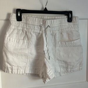 White linen shorts - athlete size 4